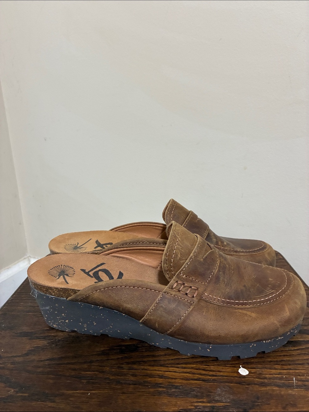 OTBT Homage Penny Loafer Slip on Wedge Clogs Brown Leather Women's 8.5 Comfort